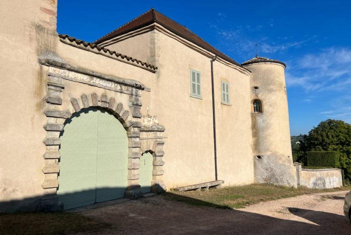 Rénovation intérieure et extérieure<span>CHÂTEAU DE BUSSIÈRE</span>